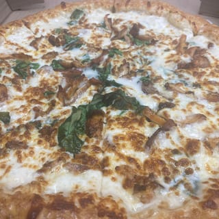 10” Gluten-Free Chicken Alfredo Pizza